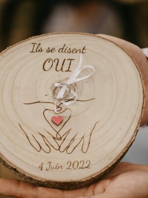 Porte-alliances mariage personnalisable